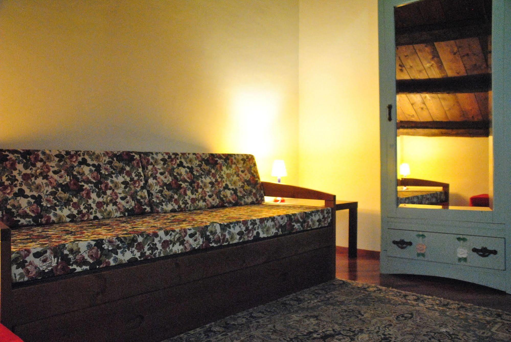 Casa Dei Frati Hotel Asti Ngoại thất bức ảnh